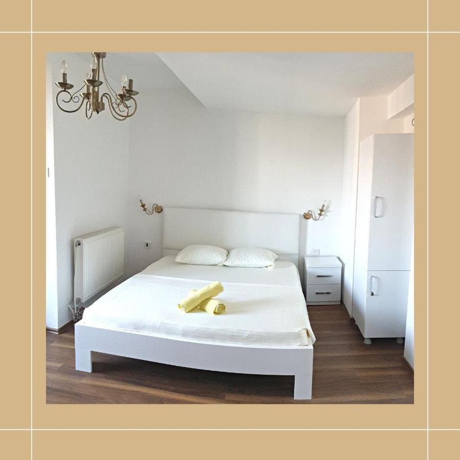 Pristina Newborn Rooms Экстерьер фото